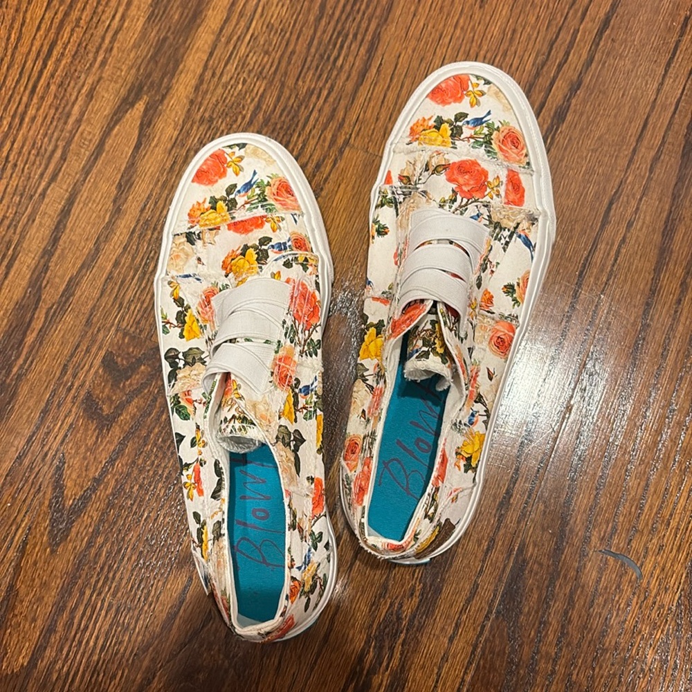 Floral Slip-On Shoes